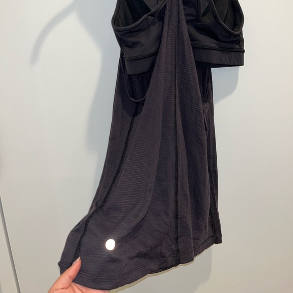 💛 bundle for $22-Lululemon black top with bra - Picture 4 of 5